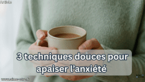visuel tasse tenue par la main pour les 3 techniques contre axiete aime etre